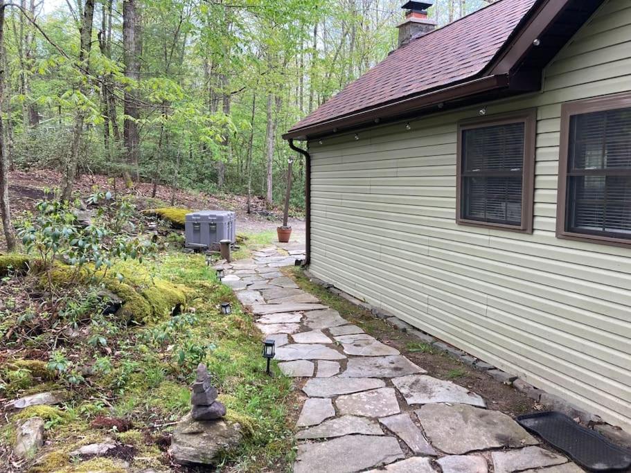 Peaceful Seasonal Wooded Cottage Close To Everything Tafton Dış mekan fotoğraf